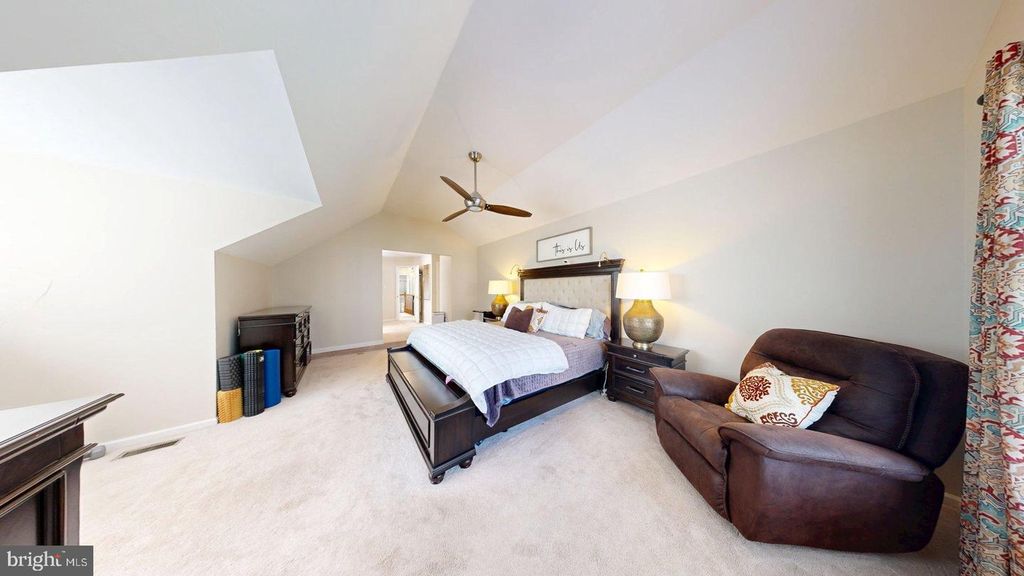 Image 62 of property listing at 11901 RUSTIC FARM CT, Germantown, MD 20874