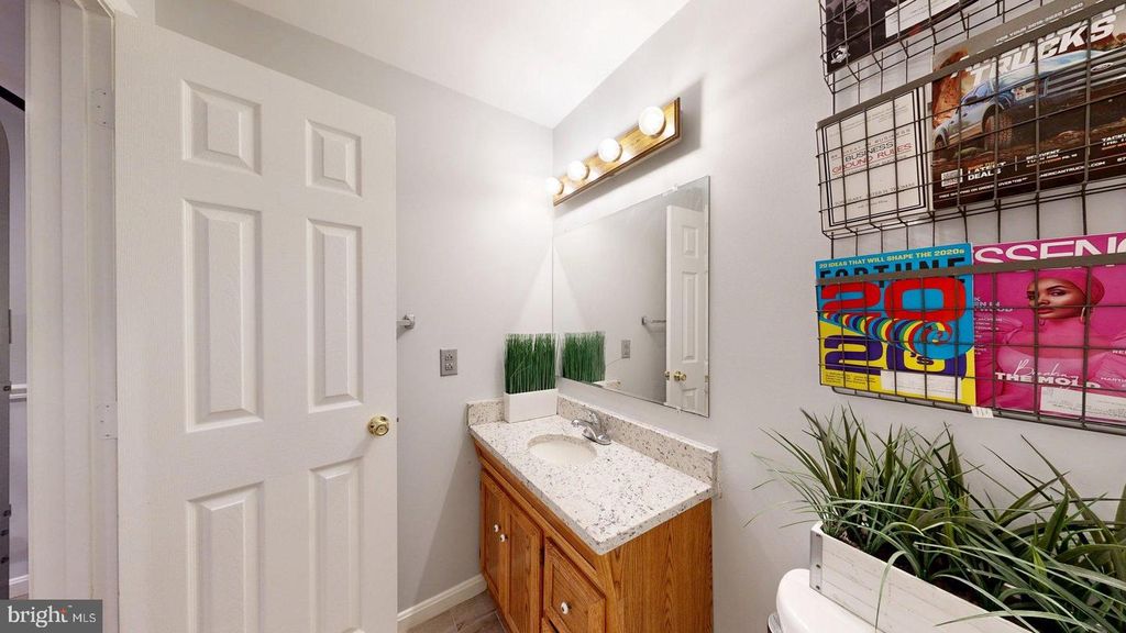 Image 90 of property listing at 11901 RUSTIC FARM CT, Germantown, MD 20874