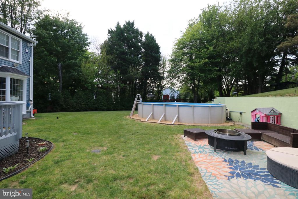 Image 98 of property listing at 11901 RUSTIC FARM CT, Germantown, MD 20874