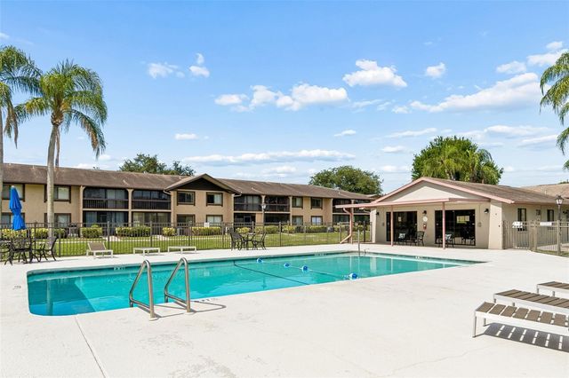 723 83RD AVENUE N 104, St Petersburg, FL 33702