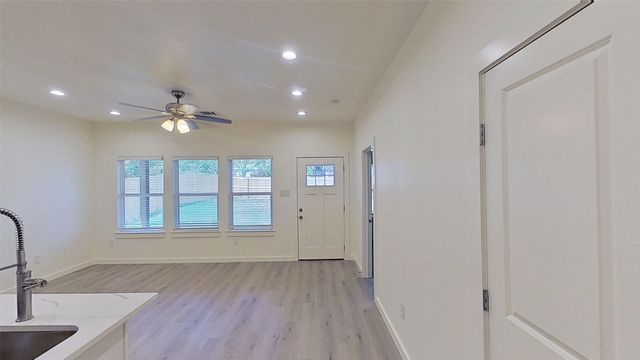 1009 Dubois Street, Denison, TX 75020