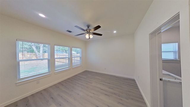 1009 Dubois Street, Denison, TX 75020