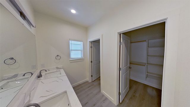 1009 Dubois Street, Denison, TX 75020