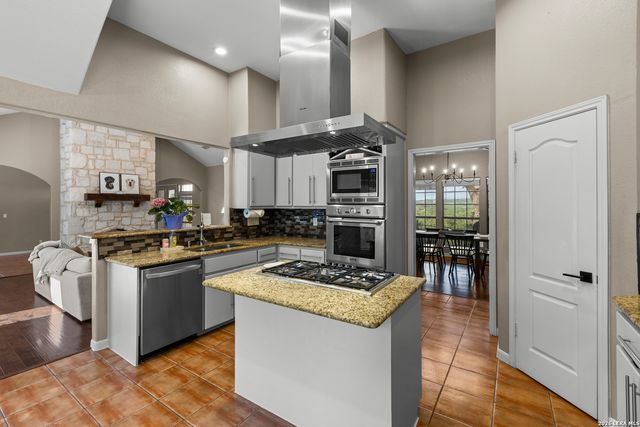 26843 NELSON HL, Boerne, TX 78006