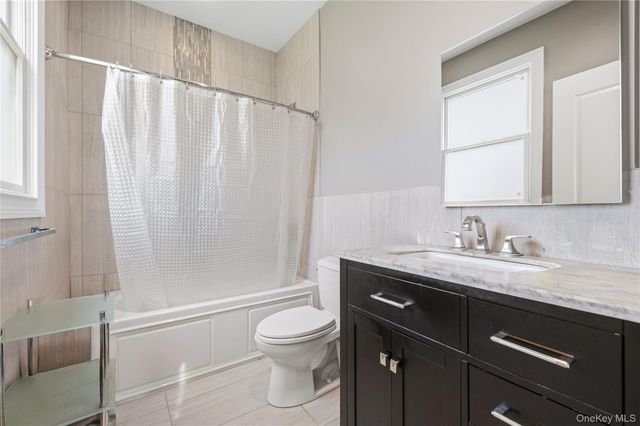 553 Derby Avenue, Woodmere, NY 11598