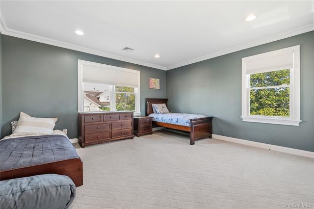 553 Derby Avenue, Woodmere, NY 11598