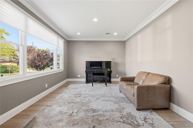 553 Derby Avenue, Woodmere, NY 11598
