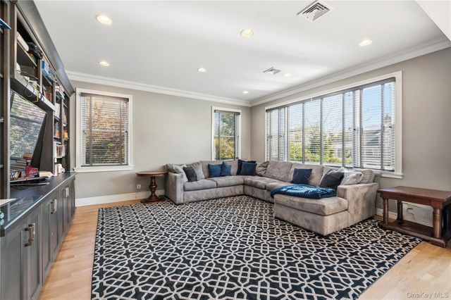 553 Derby Avenue, Woodmere, NY 11598