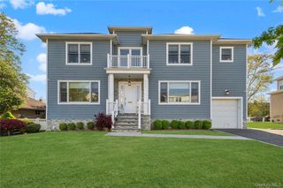553 Derby Avenue, Woodmere, NY 11598