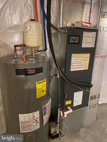 6126 SAWGRASS COURT, Harrisburg, PA 17111