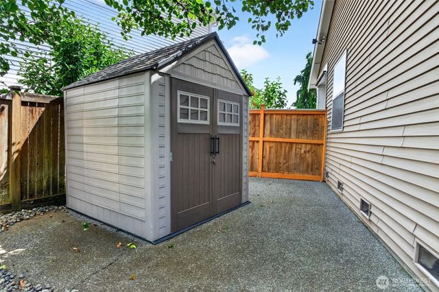 5836 Marshall Place SE, Auburn, WA 98092