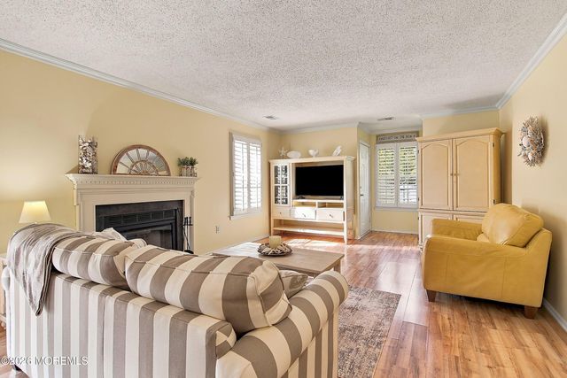 3 Nashville Court, Tinton Falls, NJ 07712