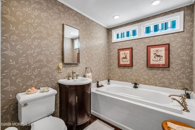 112 Neptune Court, Mantoloking, NJ 08738