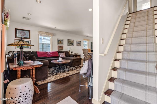 112 Neptune Court, Mantoloking, NJ 08738