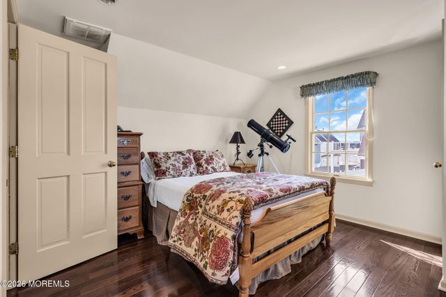 112 Neptune Court, Mantoloking, NJ 08738