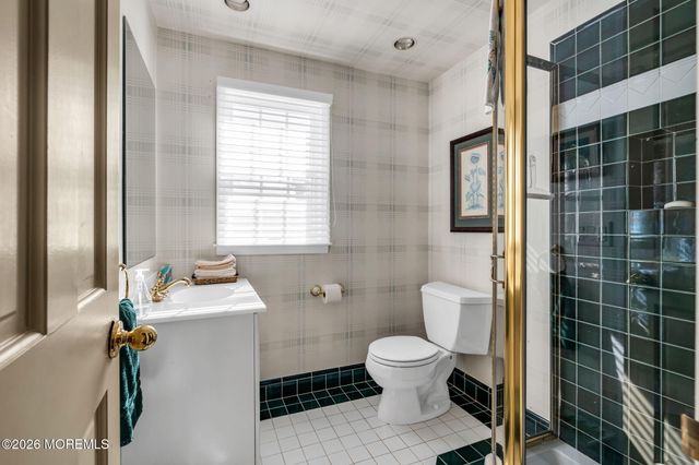 112 Neptune Court, Mantoloking, NJ 08738