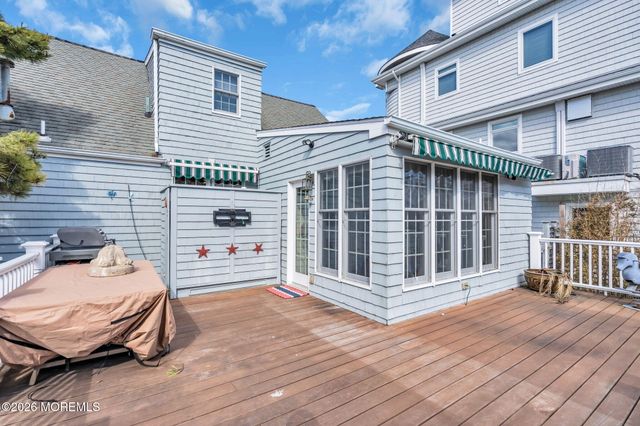112 Neptune Court, Mantoloking, NJ 08738