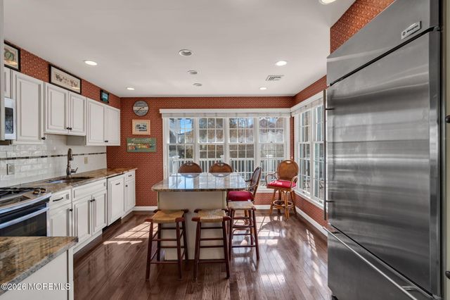 112 Neptune Court, Mantoloking, NJ 08738