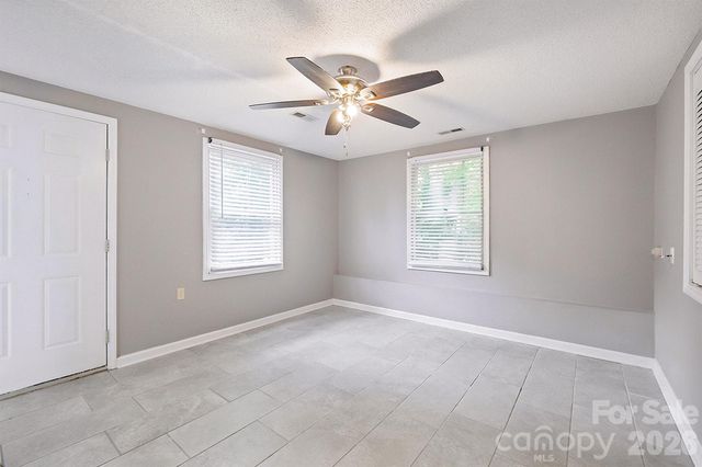 19017 Kailua Circle, Tega Cay, SC 29708