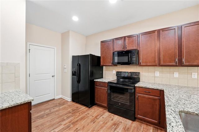 214 Highland Pointe E Circle, Dawsonville, GA 30534