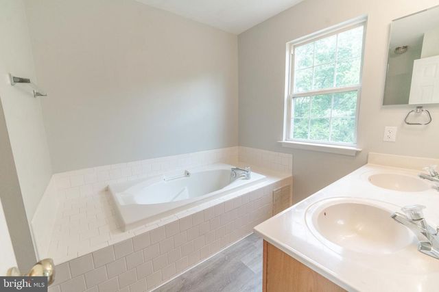 11211-D HERON PL, Waldorf, MD 20603
