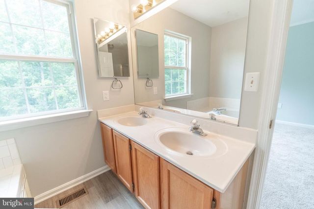 11211-D HERON PL, Waldorf, MD 20603