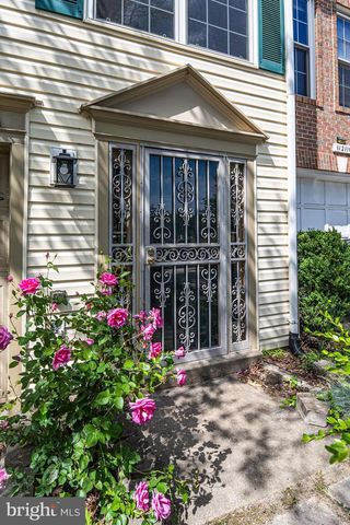 11211-D HERON PL, Waldorf, MD 20603