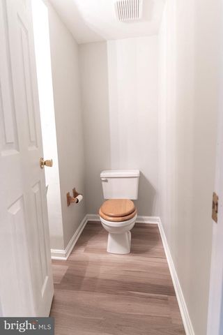 11211-D HERON PL, Waldorf, MD 20603