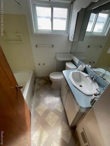 6564 N Waverly Street, Dearborn Heights, MI 48127