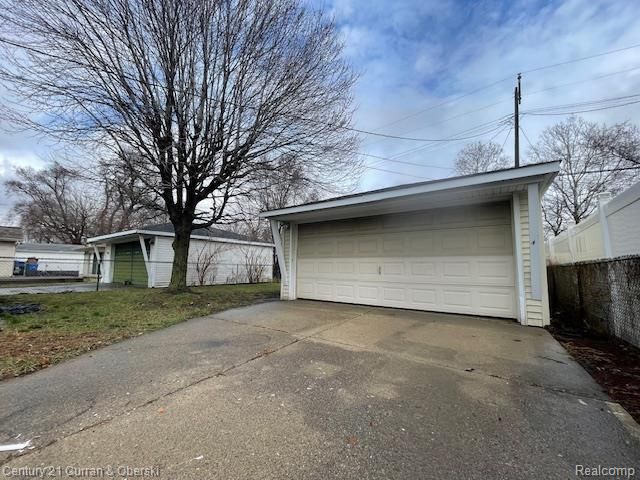 6564 N Waverly Street, Dearborn Heights, MI 48127