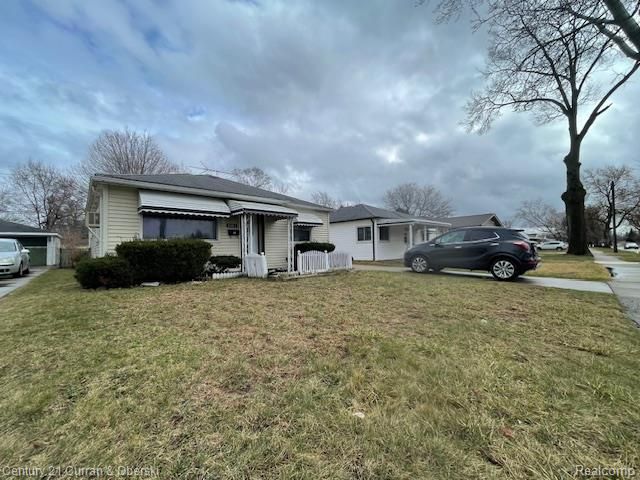 6564 N Waverly Street, Dearborn Heights, MI 48127