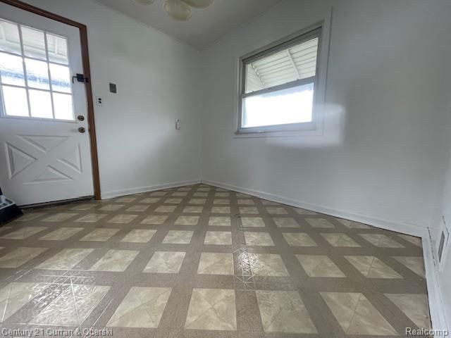 6564 N Waverly Street, Dearborn Heights, MI 48127