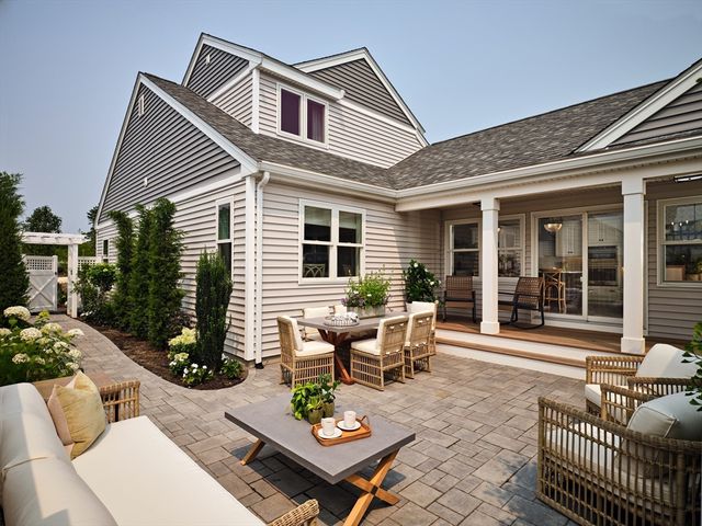 12 Veridian 12, Plymouth, MA 02360