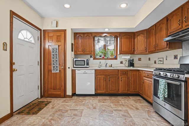 230 Crocus Avenue, Floral Park, NY 11001