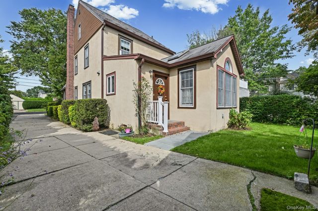 230 Crocus Avenue, Floral Park, NY 11001