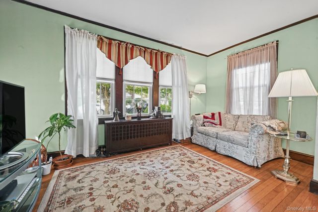 230 Crocus Avenue, Floral Park, NY 11001