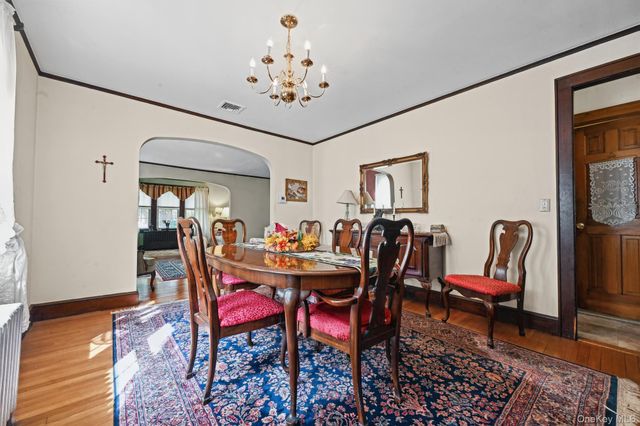 230 Crocus Avenue, Floral Park, NY 11001