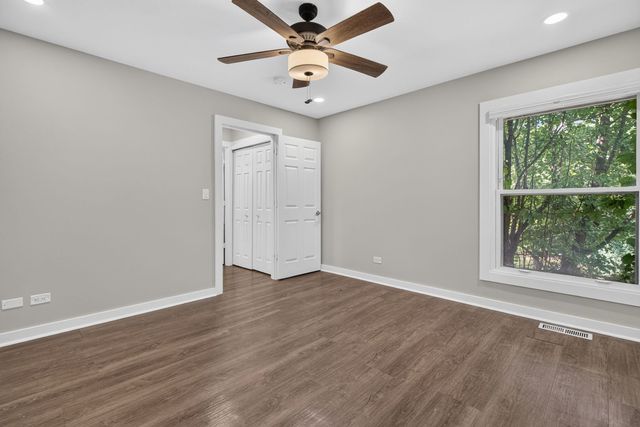 5518 E Lake Drive 90-C, Lisle, IL 60532