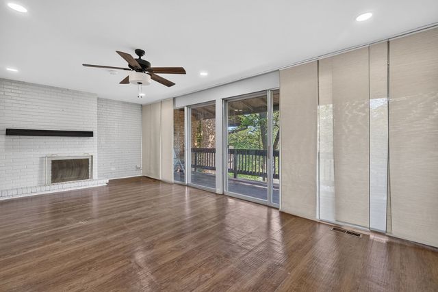 5518 E Lake Drive 90-C, Lisle, IL 60532