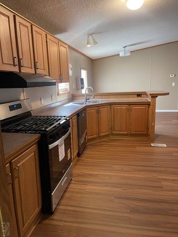 3016 Ridgeview Place, Pueblo, CO 81003