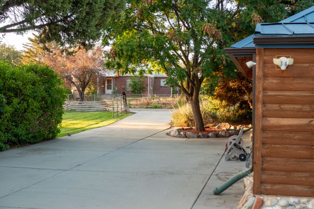 1880 E 11400 ST, Sandy, UT 84092 — photo 4