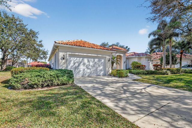 7139 Crystal Lake Drive, West Palm Beach, FL 33411