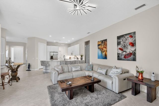 7139 Crystal Lake Drive, West Palm Beach, FL 33411