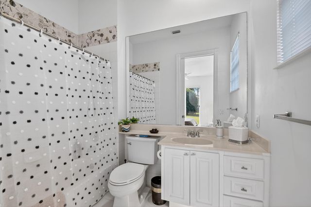 7139 Crystal Lake Drive, West Palm Beach, FL 33411