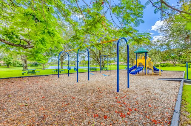 7139 Crystal Lake Drive, West Palm Beach, FL 33411