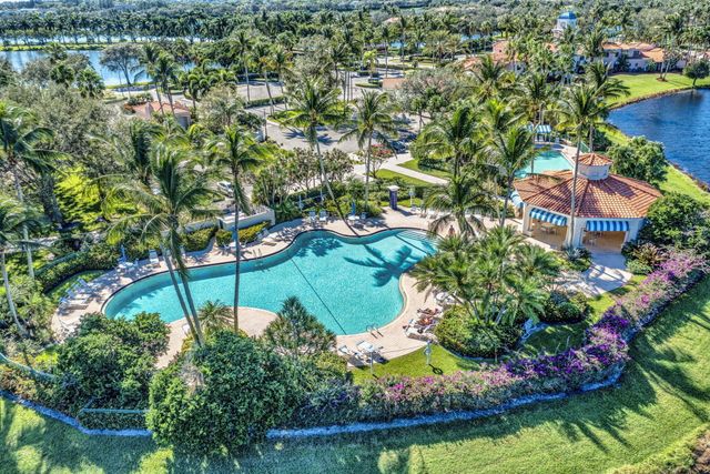 7139 Crystal Lake Drive, West Palm Beach, FL 33411