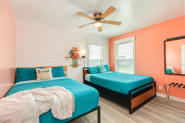 222 Driftwood Court, Surfside Beach, TX 77541