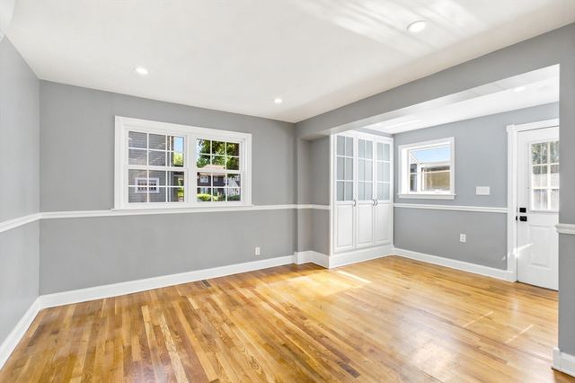 10 Washington Park 1RIGHT, Newton, MA 02460