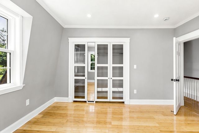 10 Washington Park 1RIGHT, Newton, MA 02460