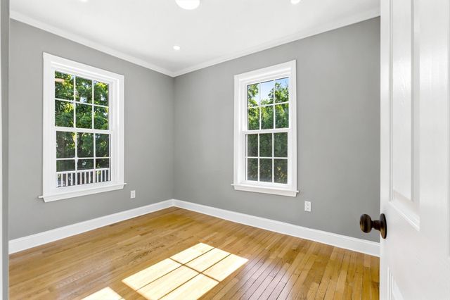 10 Washington Park 1RIGHT, Newton, MA 02460